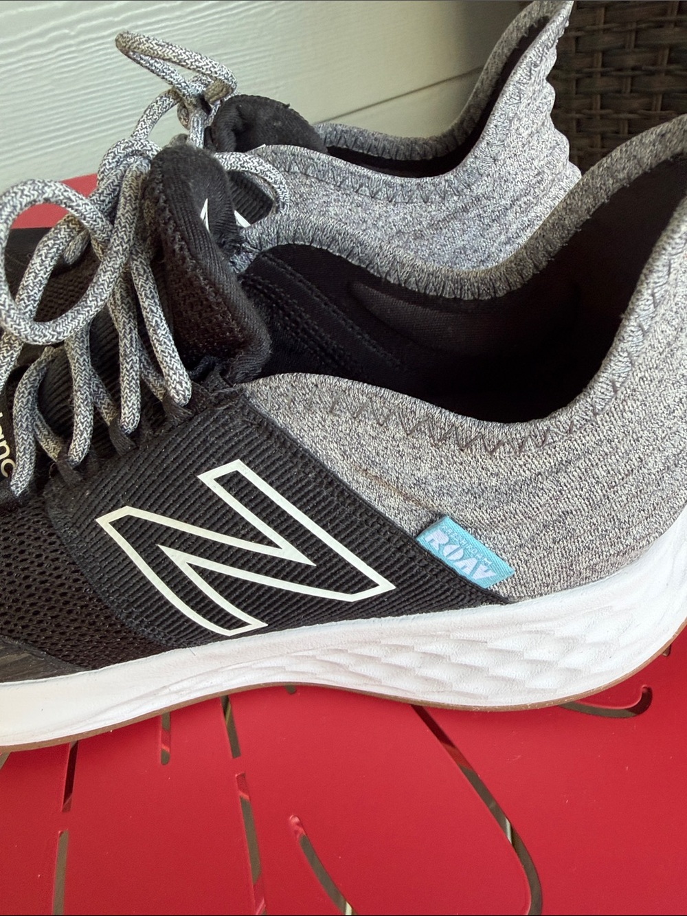 New Balance Womens Black and Gray Knit Lace-Up Sneakers - Picture 5 of 9